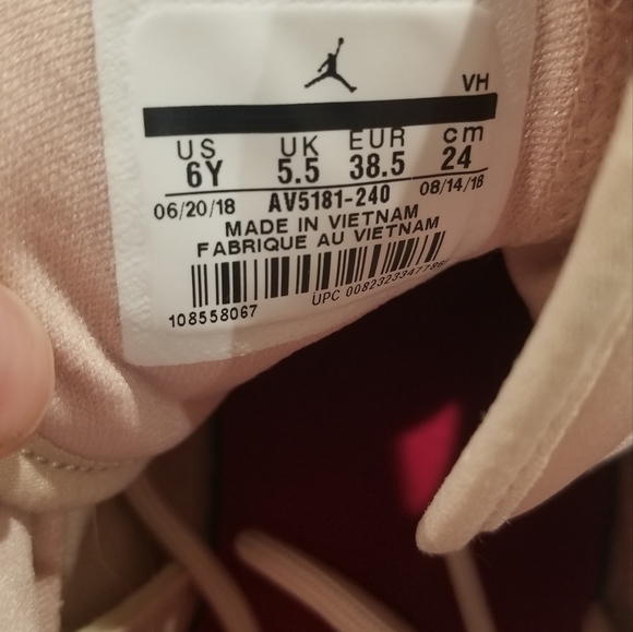 Nike Jordan Fadeaway SE, Size 6 - Picture 6 of 6